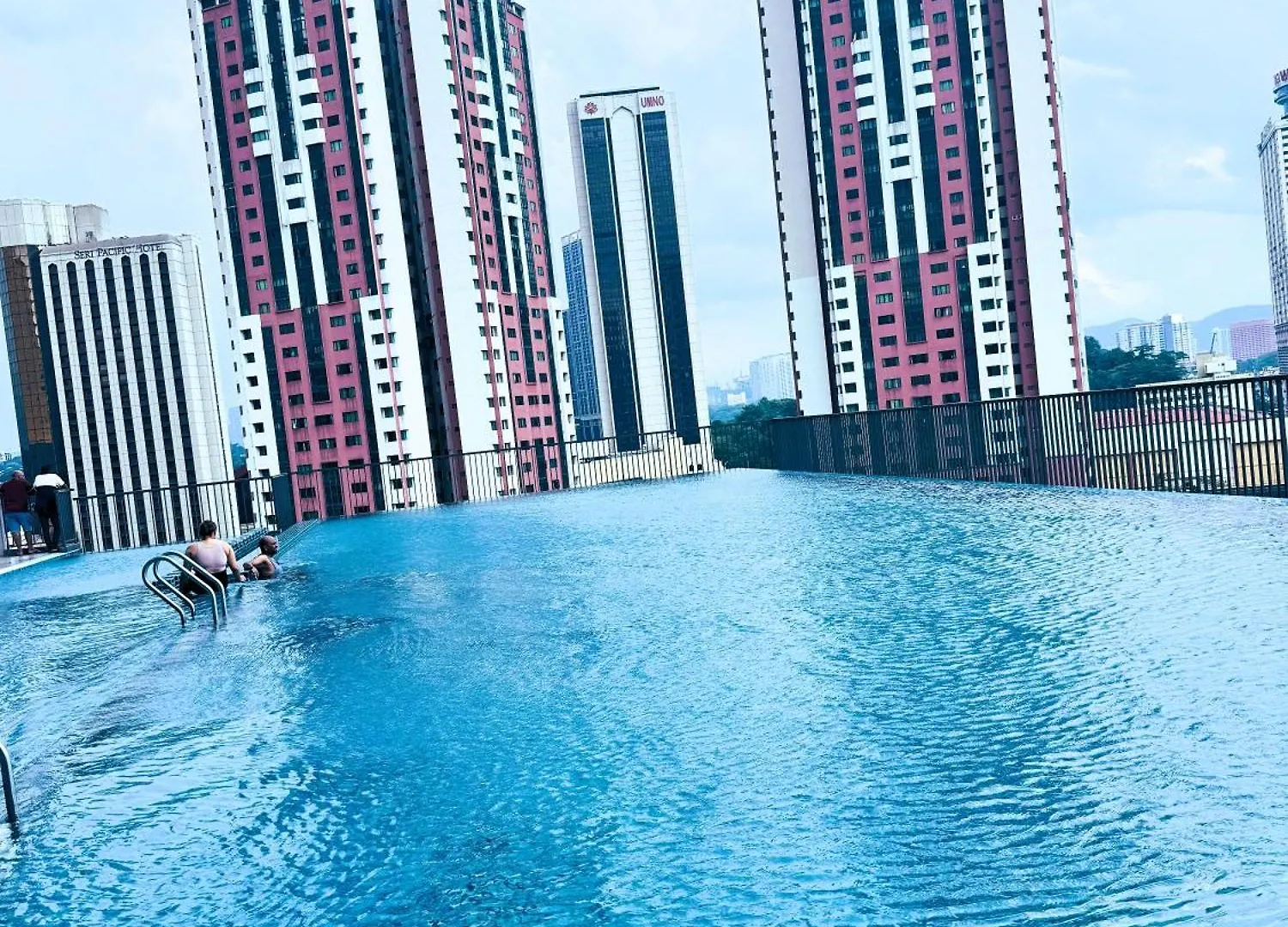 アパート Chambers Suites Klcc View クアラルンプール マレーシア